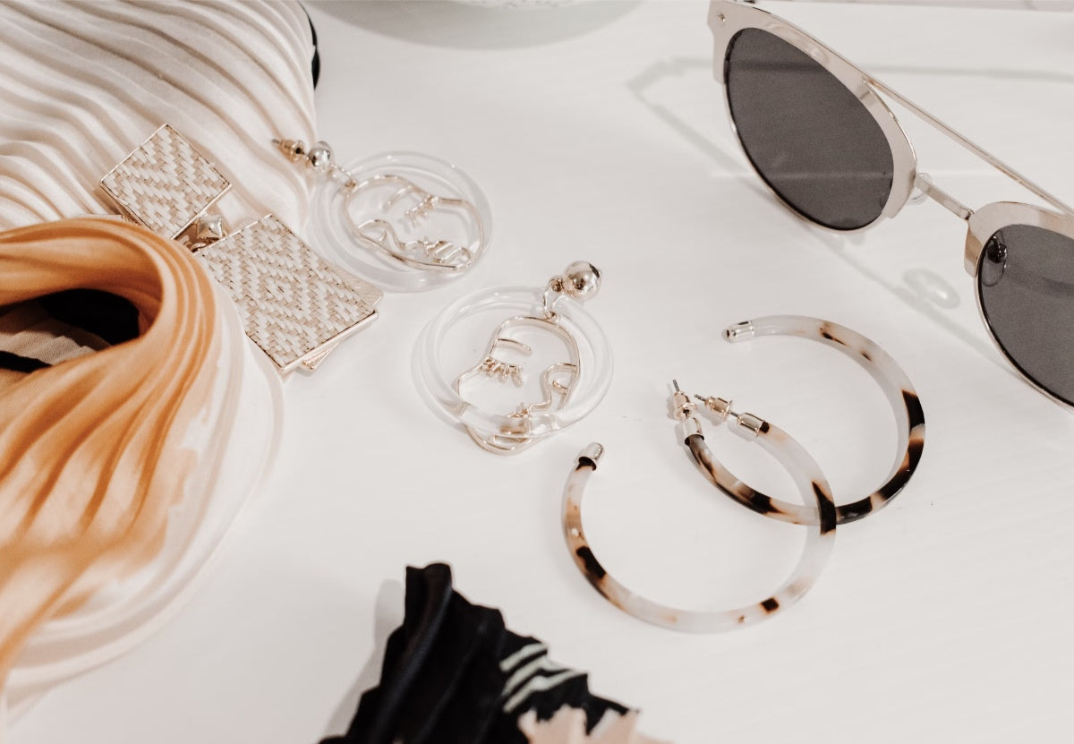 HOW TO ORGANISE YOUR ACCESSORIES