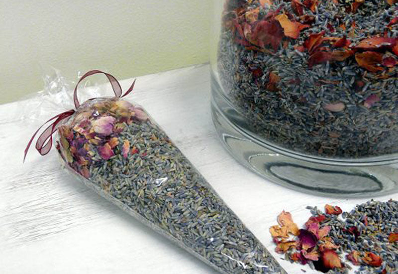 Natural anti-moth ingredients inside pot pourri cone