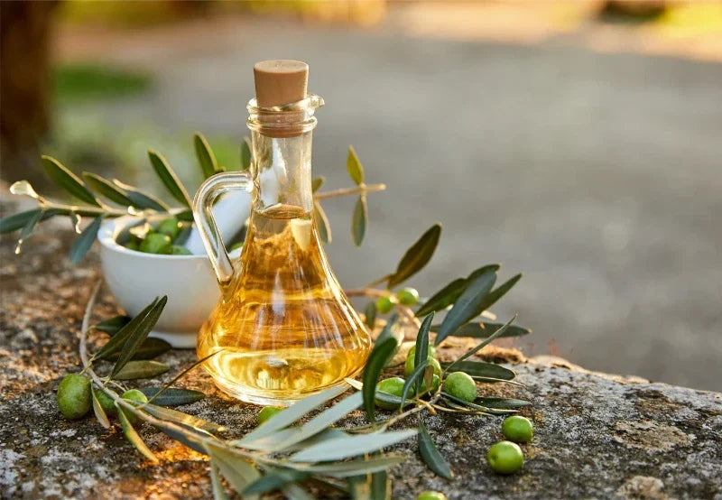 HOW TO REMOVE OIL STAINS FROM YOUR CLOTHES