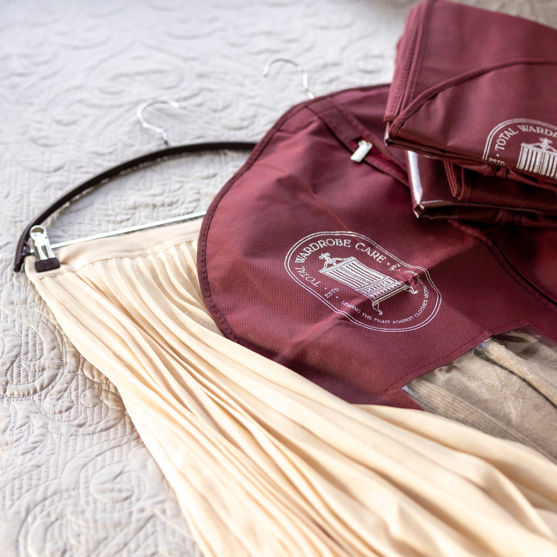 Non-Woven Garment Storage Bag