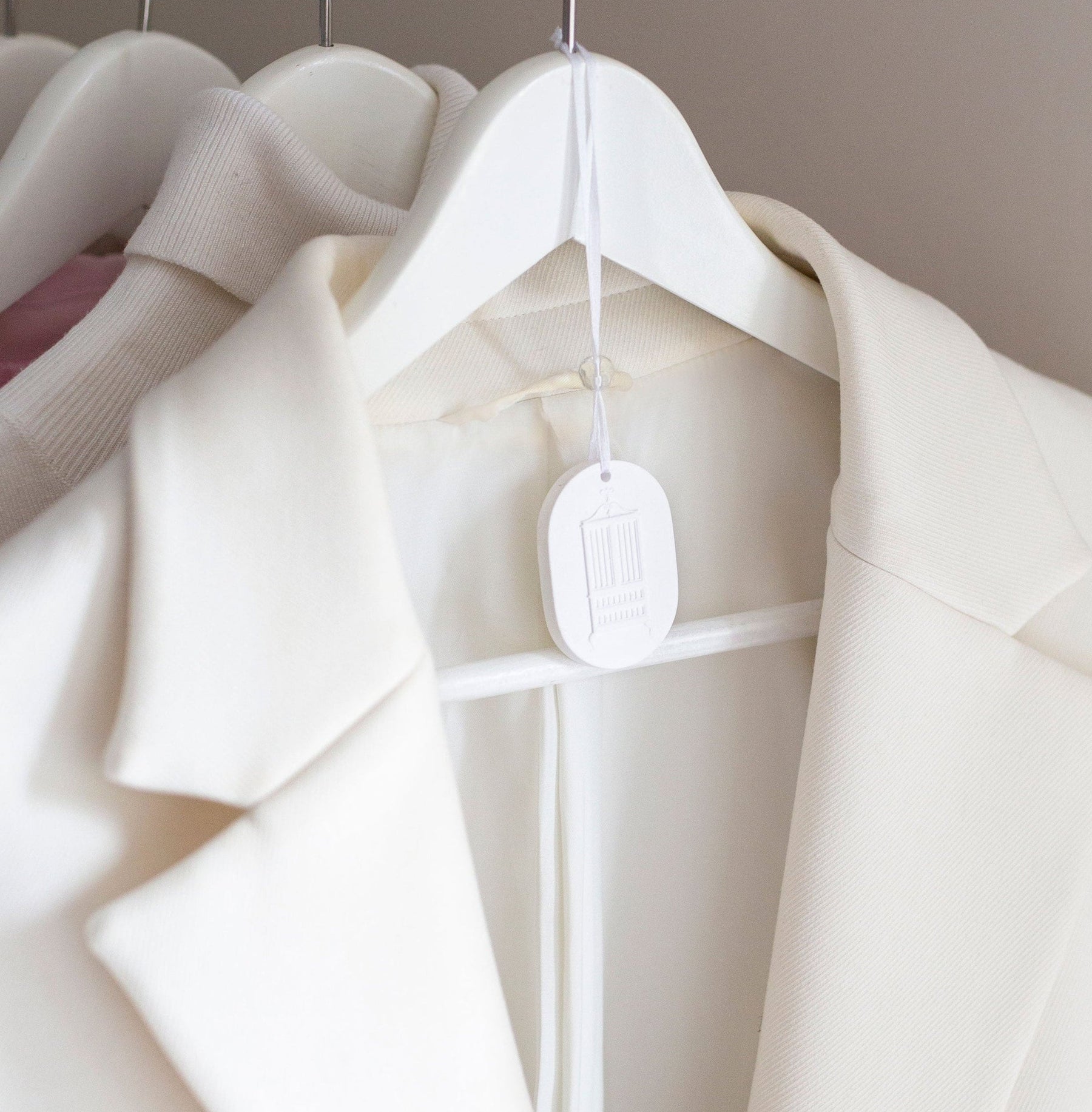 Ceramic Hanging Infuser